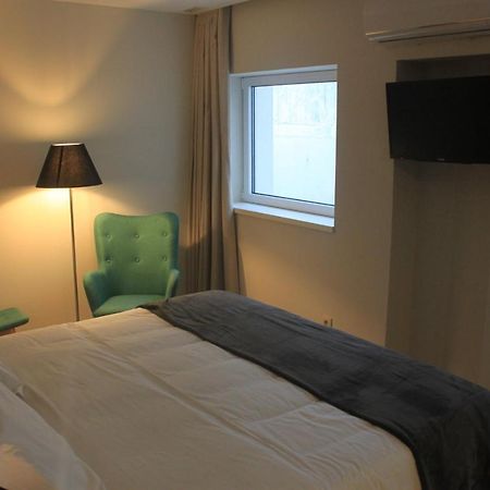 Novabila Guesthouse Vila Real Bagian luar foto