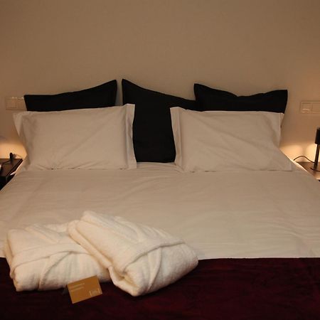 Novabila Guesthouse Vila Real Bagian luar foto