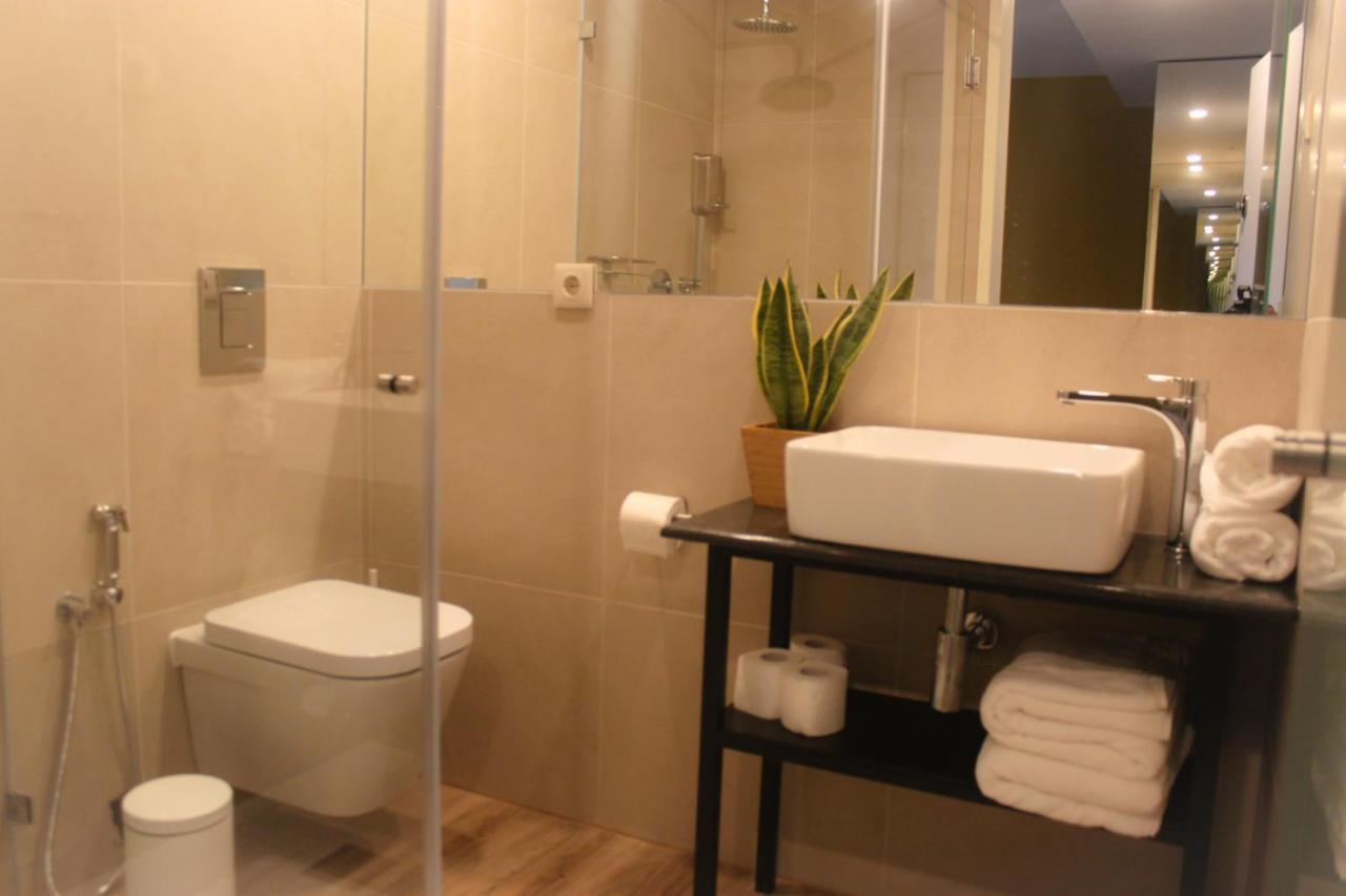 Novabila Guesthouse Vila Real Bagian luar foto