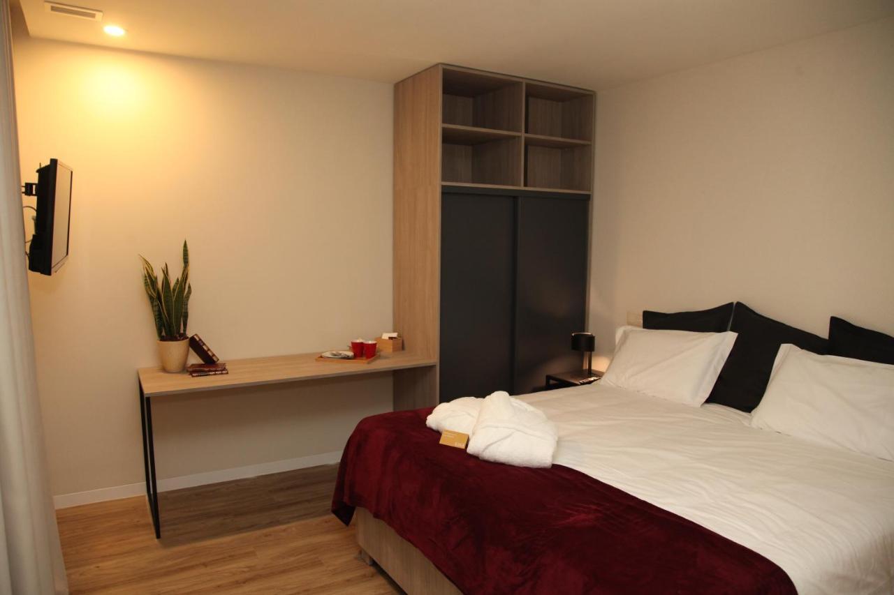Novabila Guesthouse Vila Real Bagian luar foto